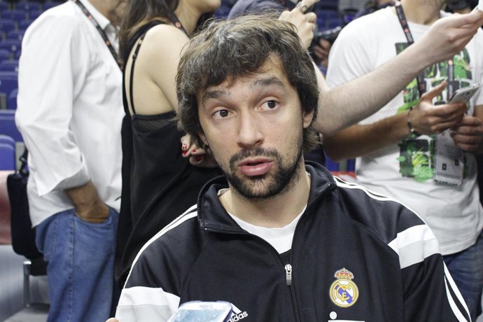 Sergi Llull con los medios de comunicación antes de la Final Four
