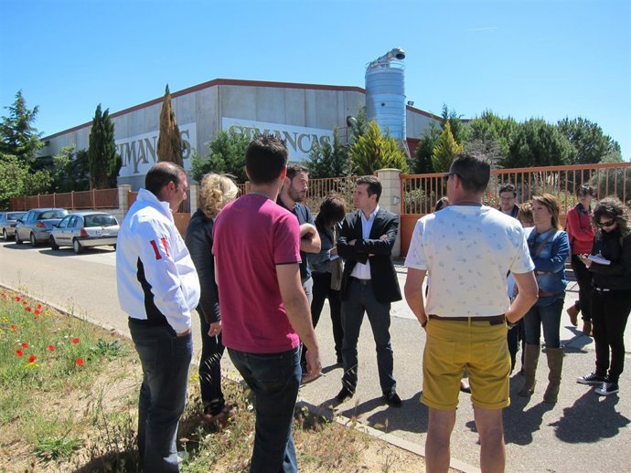 Tudanca a las puertas de la planta de Simancas