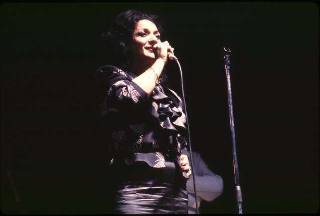 Lola Flores en un concierto en Madrid en 1982