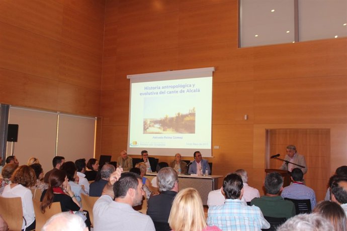 Un CD homenajea a los cantaores flamencos de Alcalá de Guadaíra