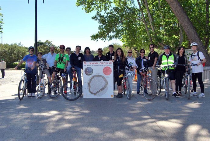 La candidatura del PAR en bicicleta