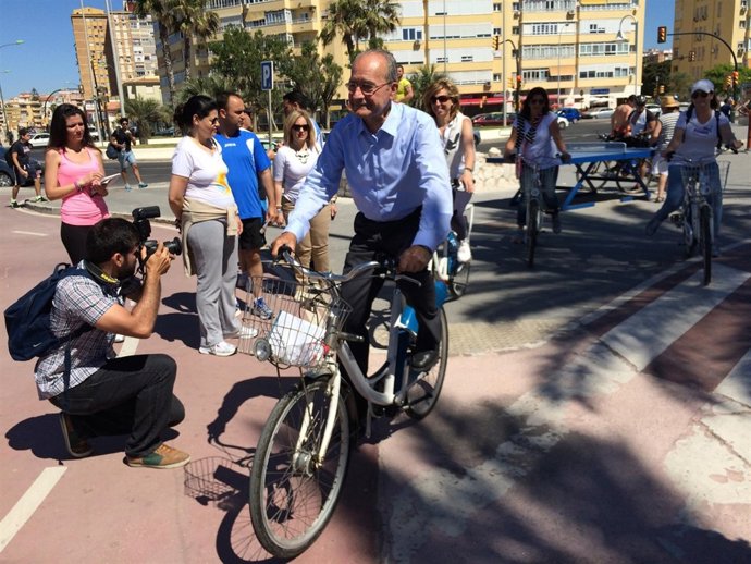 De la torre bicicleta carriles impulsar elecciones