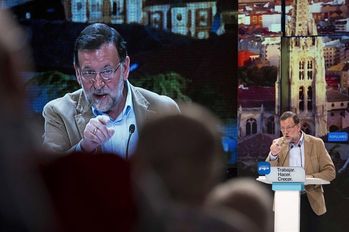 Rajoy durante el mitin de Burgos