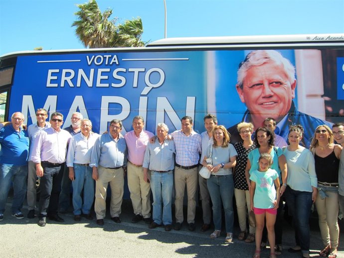 Juanma Moreno, presidente del PP-A, apoya la candiatura de Ernesto Marín