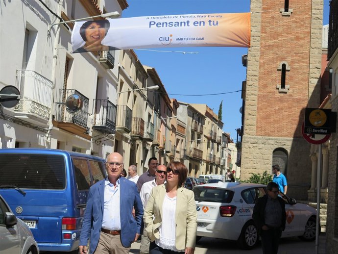 J.A.Duran y la alcaldable de CiU en Hostalets de Pierola N.Escala