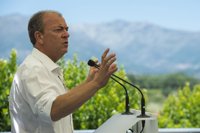 Monago señala que el PSOE no tiene "la patente de ser social"