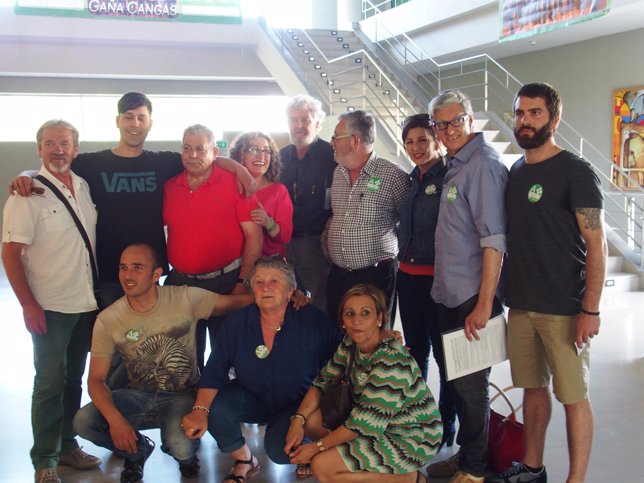 Xosé Manuel Beiras y Yolanda Díaz junto a Alternativa Canguesa de Esquerdas