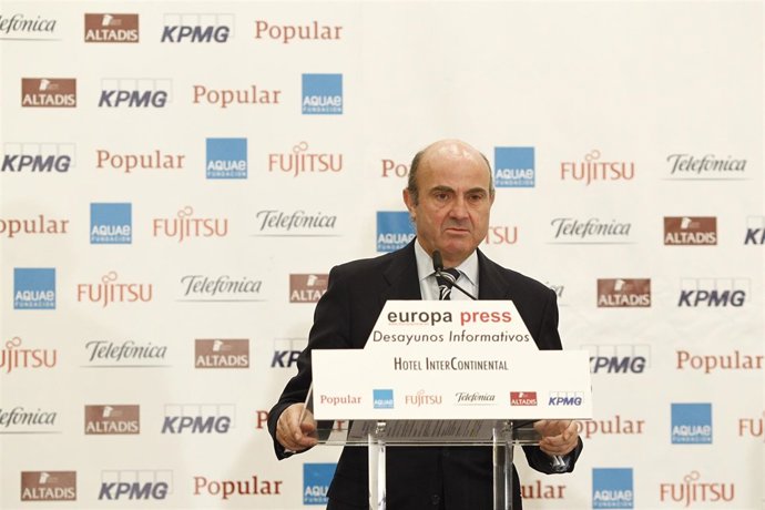 Luis de Guindos en los Desayunos de Europa Press