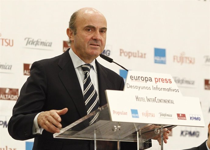 Luis de Guindos en los Desayunos de Europa Press