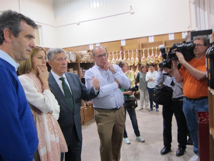 Cospedal en su visita a Guadalajara