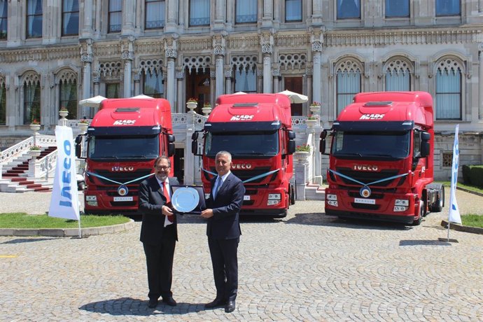 Entrega de 200 camiones Stralis Hi-Road de Iveco a Mars Logistics