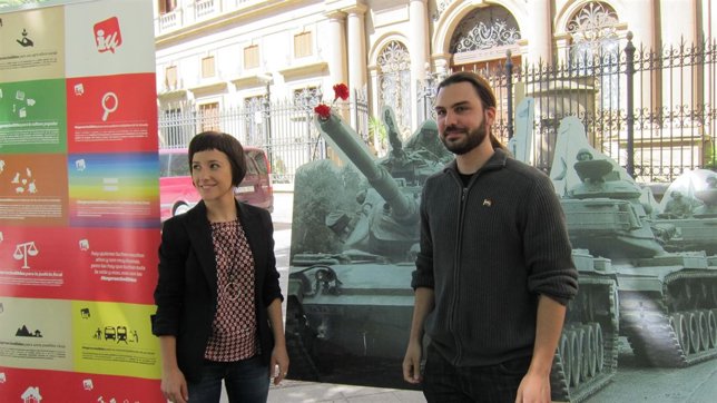 Beatriz Izuel y Jorge Sanz, candidatos de IU a las Cortes de Aragón
