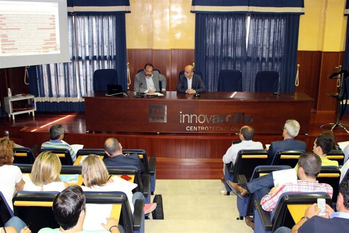 Laguna y Fraile en la jornada sobre instrumentos de financiación de I+D+i.