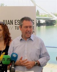 Espadas, con "nuevo impulso" ante sondeo, pide votar un gobierno de consenso frente al "lastre" de Zoido