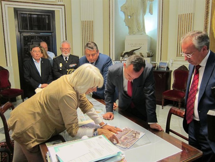 El secretario de Estado de Seguridad aborda la ubicación de la nueva Comisaría