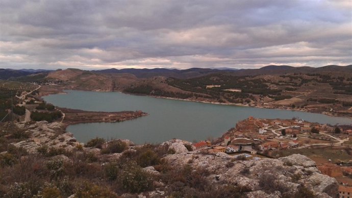 Uno de los embalses de la Cuenca del Ebro
