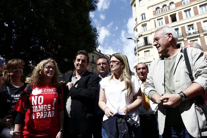 García Montero, Raquel López y Cayo Lara en un acto contra la esclavitud horaria