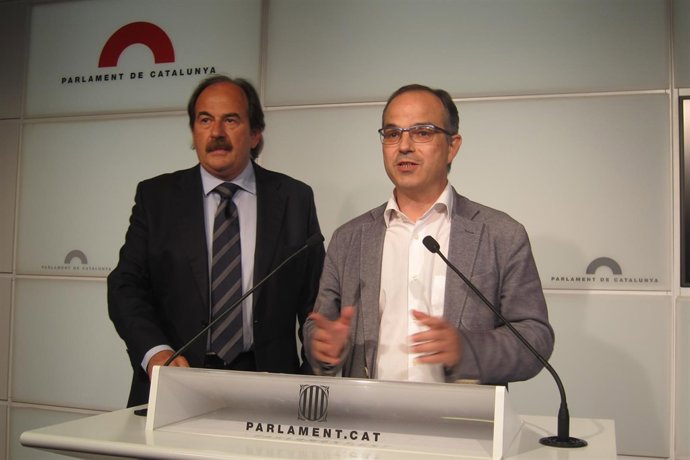 Xavier Crespo (CiU) anunció el día 12 su renuncia, con Jordi Turull (Archivo)