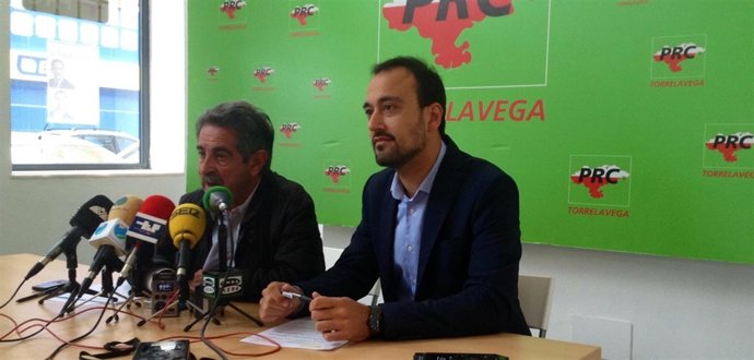 Revilla y López Estrada en rueda de prensa