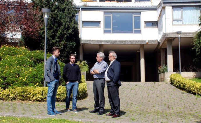 Fuentes-Pila y miembros de su candidatura en La Pereda