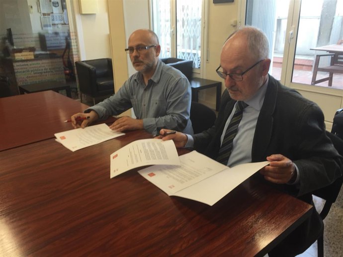 El presidente de Fapac, Àlex Castillo, y el Síndic de Greuges, Rafael Ribó