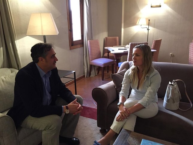 Mariscal en su reunión