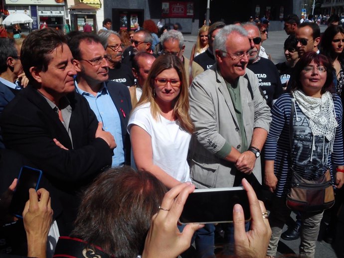Luis García Montero, Raquel López y Cayo Lara