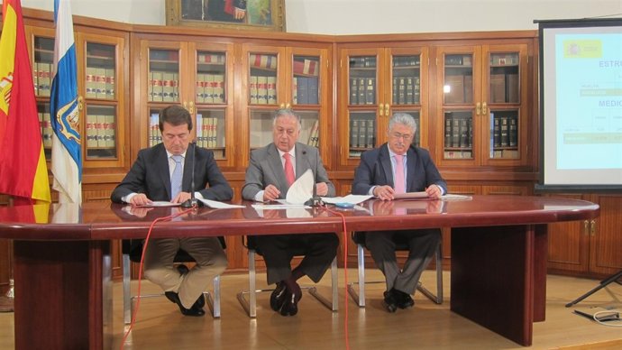 El subdelegado del Gobierno en Huelva, Enrique Pérez Viguera.