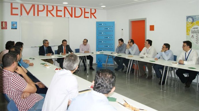 El INFO muestra su respaldo a las EIBTs en un encuentro celebrado en CEEIM