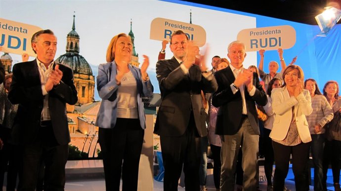 Rajoy, con candidatos del PP, entre ellos Suárez