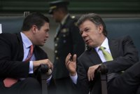 Santos sustituye a ministro de Defensa en pleno diálogo de paz con las FARC