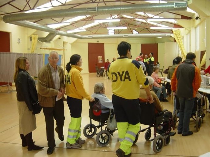 Servicio de transporte adaptado en la jornada electoral