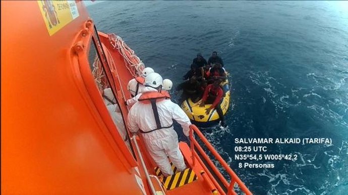 Rescate de Salvamento Marítimo en aguas del Estrecho