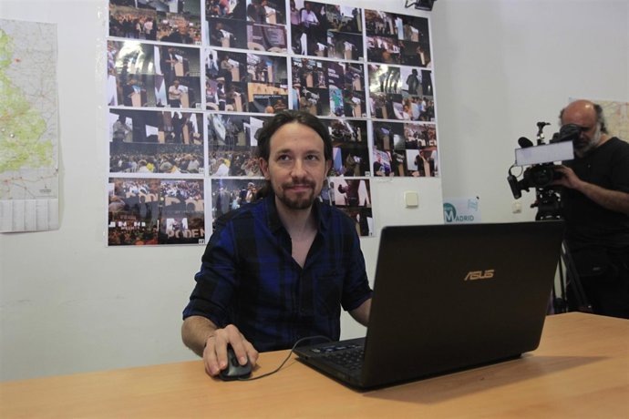 Pablo Iglesias responde a los ciudadanos a través de Facebook
