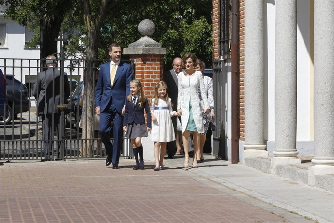 Familia Real comunión Leonor