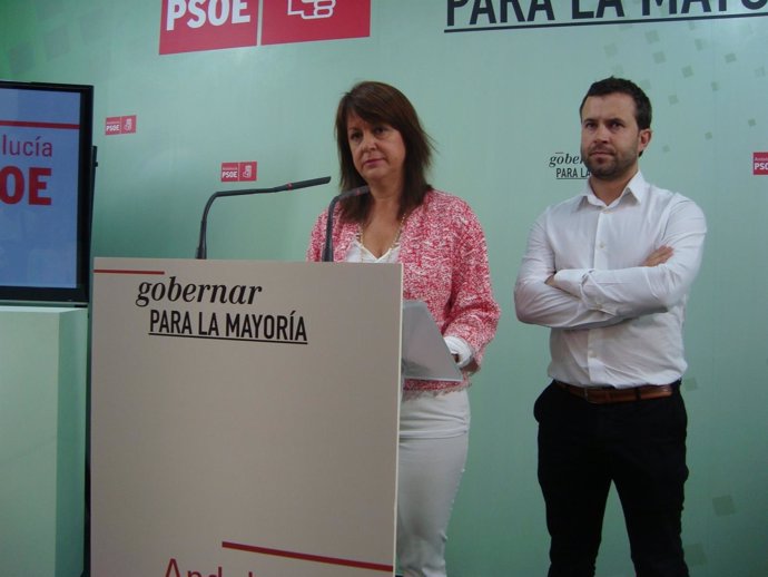 Shaw y Millán en la rueda de prensa sobre el vídeo de García Anguita.