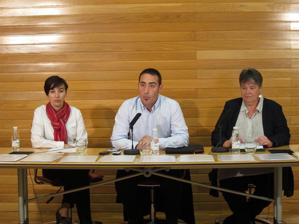 Ausejo, en el centro, con Pérez y Aragonés.