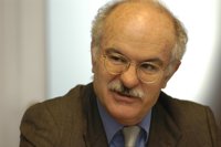 El expresidente y el exdirector del Puerto de Gijón, imputados por las obras de ampliación