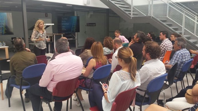 La delegada de Desarrollo Económico, María José Borge, presentó el proyecto. 