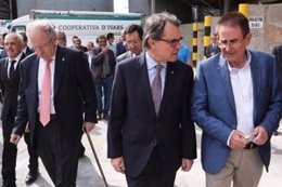 El presidente de la Generalitat, Artur Mas, visita la Cooperativa d'Ivars Urgell