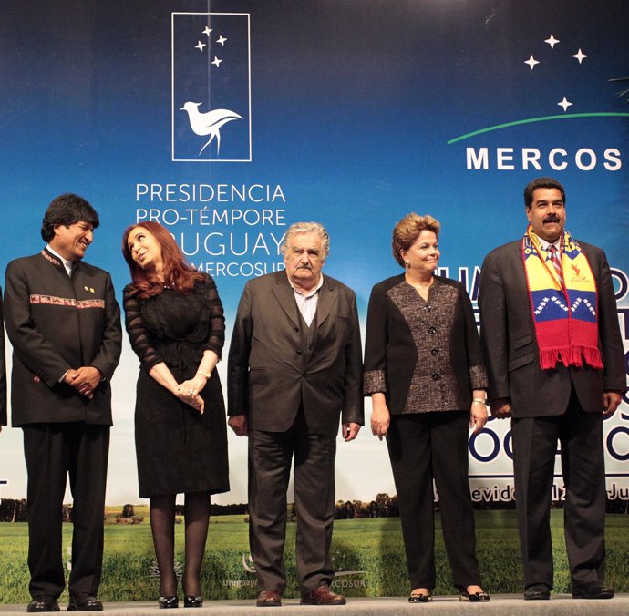 Morales, Fernandez, Mujica, Rousseff y Maduro en Mercosur