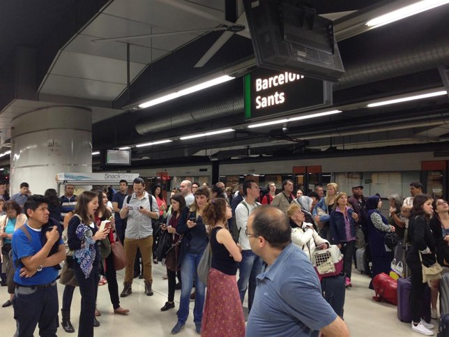 Retrasos en la estación de sants por una incidencia en el control de trenes