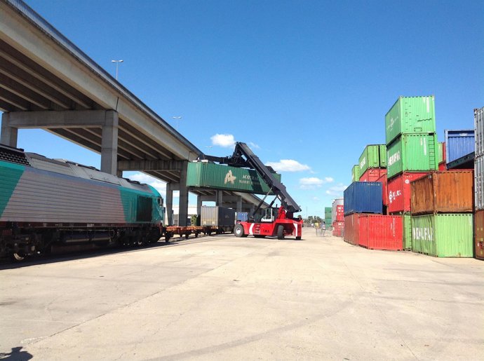 Tráfico ferroviario en el Puerto de Sevilla