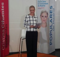 Cifuentes no cree que haya dos almas en el PP de Madrid, sino "formas de ser"