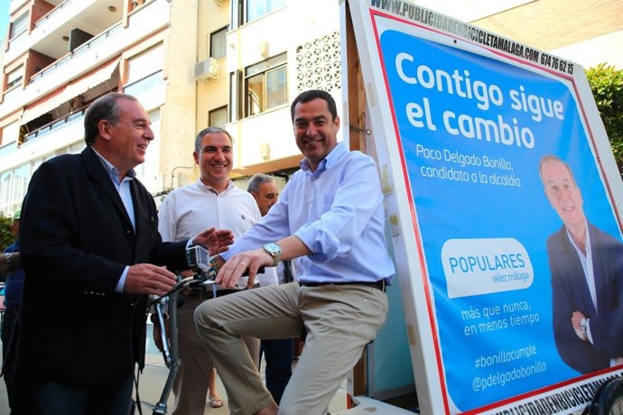 Delgado Bonilla, Juanma Moreno y Elías Bendodo en campaña 24M 