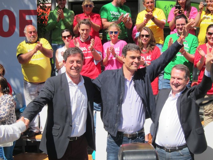 El secretario xeral del PSdeG, secretario general del PSOE y alcalde de Vigo