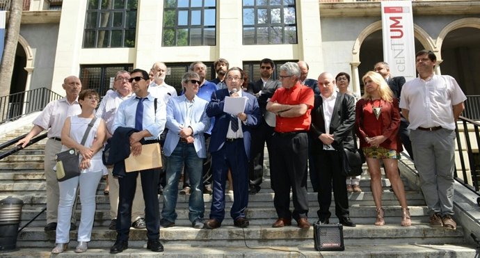 Intervención del rector, José Orihuela, en la concentración universitaria 