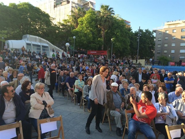 Ada Colau (BCOMÚ) en la Prosperitat