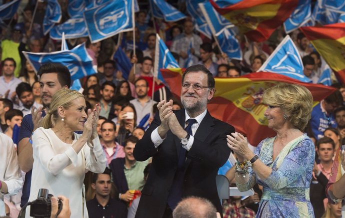 Rajoy, Aguirre y Cifuentes en el cierre de campaña en el Palacio de Deportes