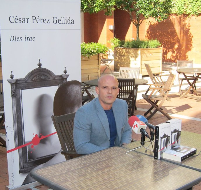 El escritor vallisoletano César Pérez Gellida